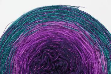 Preview: Twister Modern Christmas